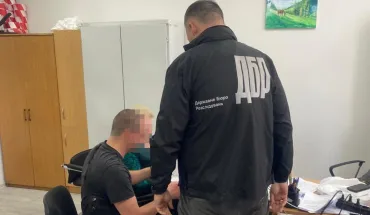 ДБР підозрює комерсанта та посадовця у заволодінні мільйонами державних коштів на постачанні обладнання на Донеччину