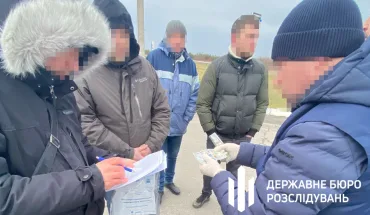 ДБР затримало на Львівщині правоохоронця, який за гроші обіцяв чоловіку «зам’яти» кримінальне провадження (6)