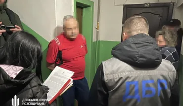 ДБР повідомило про підозру п’ятьом колаборантам, які разом із окупантами проводять обшуки на тимчасово окупованій території Херсонщини (6)