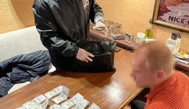 ДБР викрило керівництво митного поста «Одеса-автомобільний» на системних хабарях за розмитнення авто (ВІДЕО)