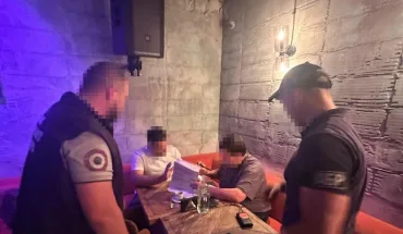 ДБР завершило розслідування щодо судді з Київщини, який підробив документи аби поїхати в круїз на Кариби та адвоката, який йому допомагав