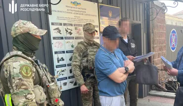 На виході із СІЗО ДБР повторно затримало ексначальника Одеського обласного ТЦК та (3)
