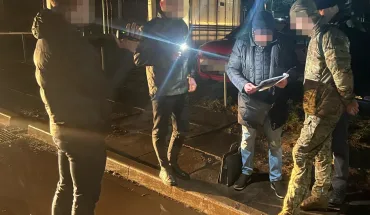 ДБР затримало правоохоронця, який за хабар «працевлаштовував» охочого уникнути мобілізації (1)