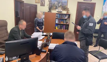 ДБР викрило суддю та працівників Лисичанського міського суду на махінаціях із ухваленням судових рішень (ВІДЕО)