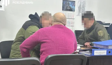 На Тернопільщині ДБР викрило командира взводу, який майже рік нараховував підлеглому «бойові» за ремонт будинку своєї доньки (1)