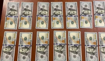 4 000 доларів США за сприяння в контрабанді цигарок катапультою - ДБР повідомило про підозру прикордоннику Чопського прикордонного загону