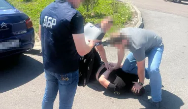 ДБР затримало на Львівщині інспектора Укртрансбезпеки, який обклав «даниною» автотранспортне підприємство (2)