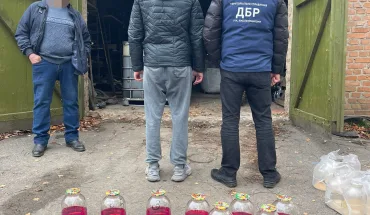 ДБР викрило та заблокувало схему незаконного збуту пального ЗСУ у п’яти областях (2)