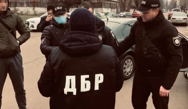 У Кривому Розі патрульний встановив власний тариф для водіїв: 40 тисяч гривень за 20 днів безперешкодного пересування