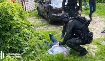 Поліцейські з Житомира та Маріуполя постануть перед судом за хабарництво, а нацгвардієць з Вінниці - за грабіж