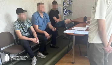 ДБР затримало правоохоронця, який у Сумах схилив до статевих стосунків неповнолітню