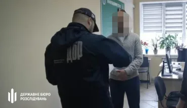ДБР повідомило про підозру начальнику митного поста на Закарпатті, який через контрабанду допустив мільйонні збитки державі