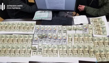 3000 доларів за зміну кваліфікації та повернення обладнання для вирощування канабісу — Одеському поліцейському повідомлено про підозру