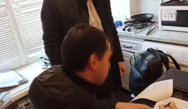 ДБР повідомило про підозру прокурору та слідчому, які вимагали гроші у родички фігуранта кримінального провадження